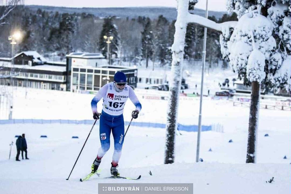 Hér keppir Einar Árni í sprettgöngu í -18°C frosti.