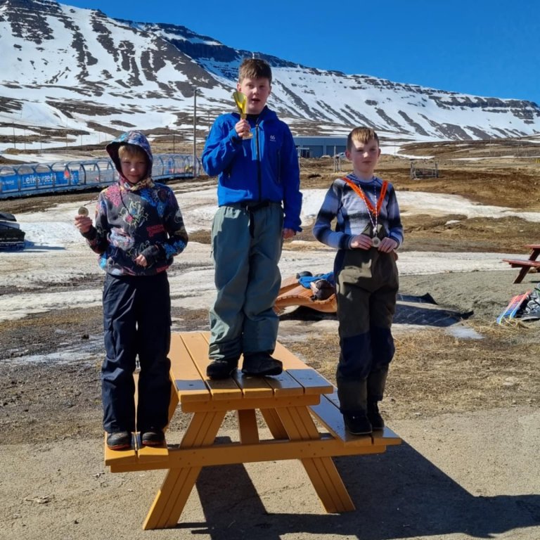 Snjóbrettamót Íslands í Hlíðarfjalli í byrjun maí!