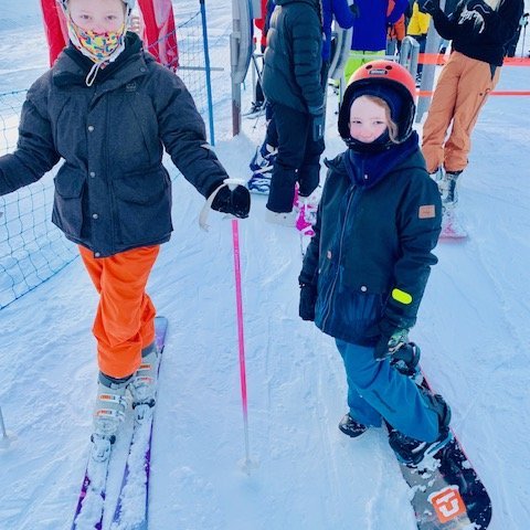 Viltu æfa skíði, bretti eða skíðagöngu? Samstarf Hlíðarfjalls og SKA